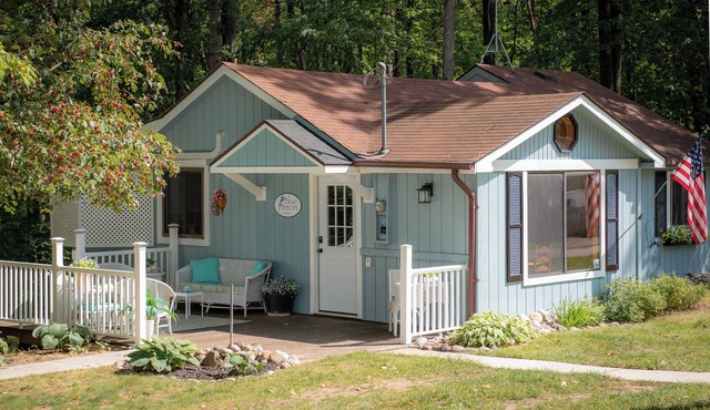 3-bedroom Cabin in Beautiful Budd Lake with Cozy Charm