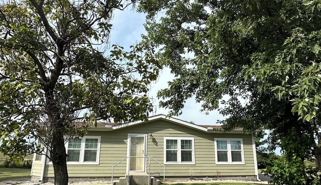 3-bedroom cabin in the beautiful flint hills of Kansas.