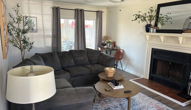 3-bedroom Cape Cod Guesthouse on the Peninsula
