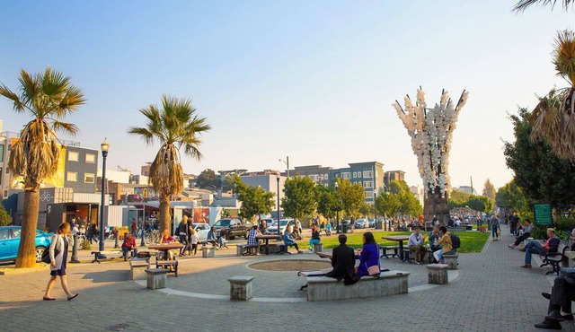 3 Bedroom Central Hayes Valley Condo by Shops, Restaurants, Bars, and Downtown