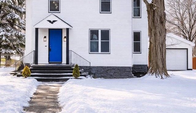 3-bedroom century lake house
