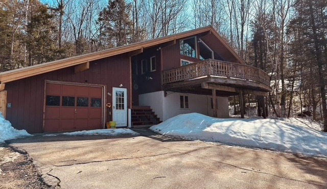 3-bedroom chalet in fabulous Bartlett, wonderful spot close to Storyland