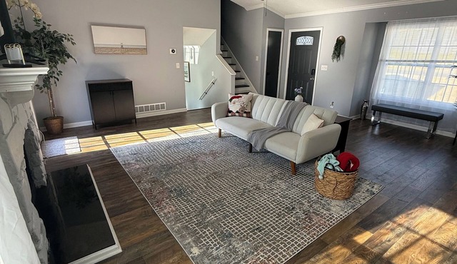 3-bedroom Charming House in Fabulous Marietta Great Backyard, quiet and relax!