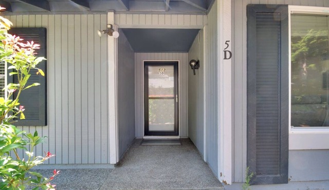 3-bedroom condo in a green neighborhood with swimming pool and basketball court.