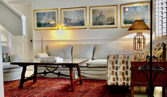 3 Bedroom Condo on Carlin Park walk to the Beach .