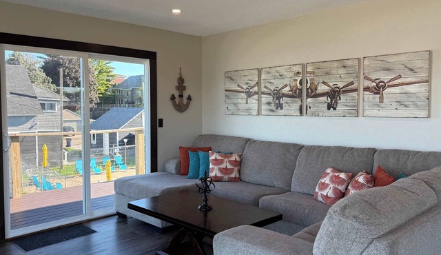 3 Bedroom Condo - Sleeps 6 (upper level)