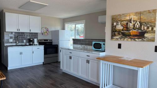 3 Bedroom Condo with Lake Pepin views with access to shared outdoor pool