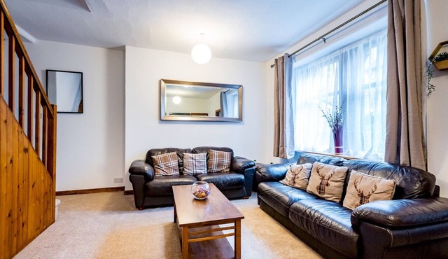 3 Bedroom Cottage in Cupar - Pass the Keys