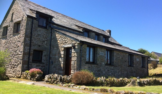 3 Bedroom cottage on Bodmin Moor with views of lakes and moorland