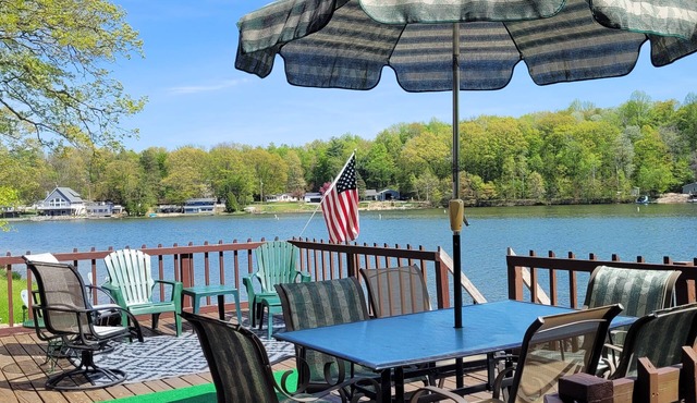 3 Bedroom Cottage on Long Lake