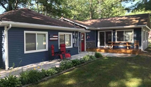 3-bedroom cottage in downtown Indian RivernPerfect for large families