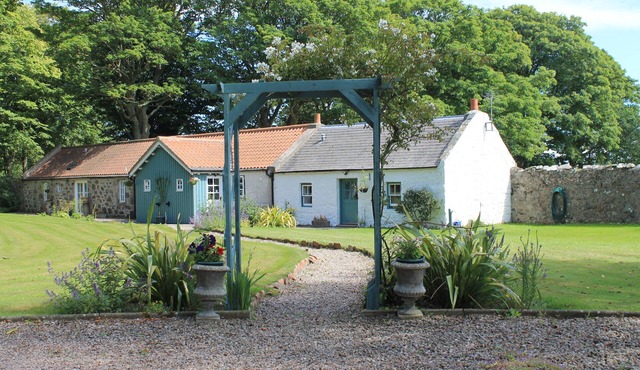 3 bedroom cottage, with far reaching views of the garden and open countryside.