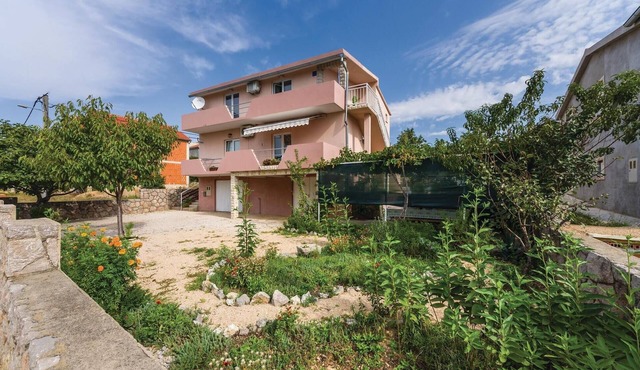 3 bedroom cozy apartment in Maslenica