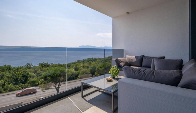 3 bedroom cozy apartment in Kostrena