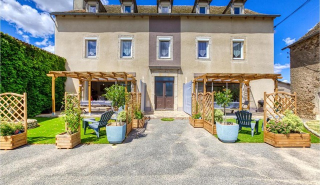 3 Bedroom Cozy Home In Baraqueville