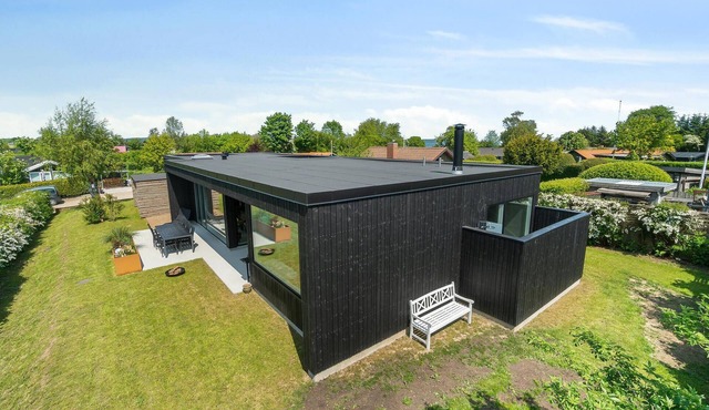 3 bedroom cozy home in Børkop