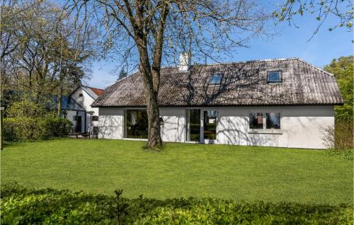 3 Bedroom Cozy Home In Bindslev