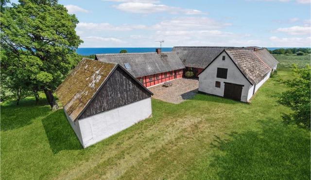 3 Bedroom Cozy Home In Østermarie