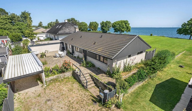 3 bedroom cozy home in Frørup