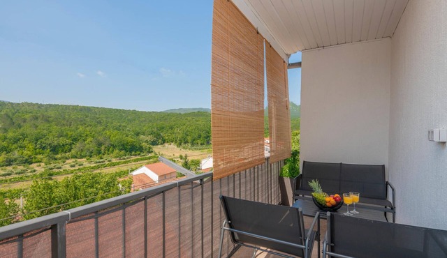 3 bedroom cozy home in Sumet