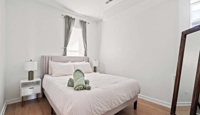 3-Bedroom Duplex Luxury Apartment with King Suite