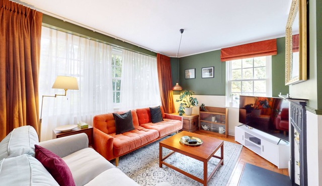 3 bedroom Family Friendly Apartment in Hillcrest