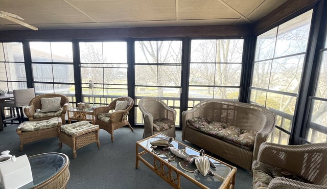 3 bedroom Family Friendly condo