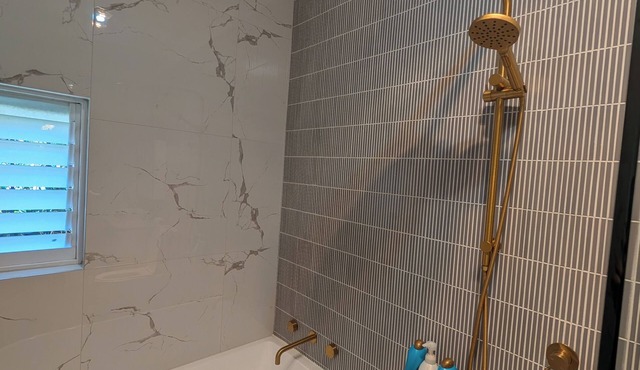 3 Bedroom family home in Inner west 15 mins to city with parking