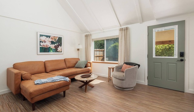 3-bedroom Family Surf House steps from the beaches in Otter Rock