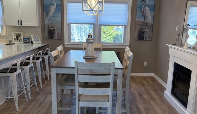 3 bedroom Family Friendly Retreat By the Bay!