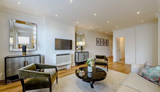 3 Bedroom flat walking distance to Regent's Park