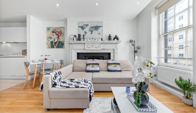 3-Bedroom Flat in London Sleeps 14 HY1