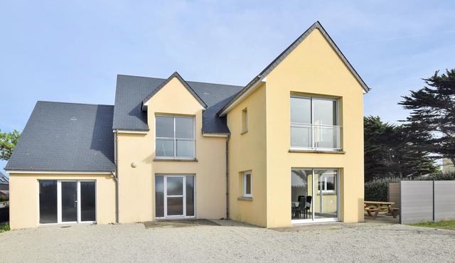 3 bedroom awesome home in Saint-Germain-sur-Ay