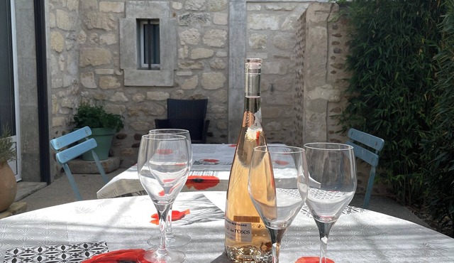 3 Bedroom Private vacation home in Saint-Martin-de-Crau