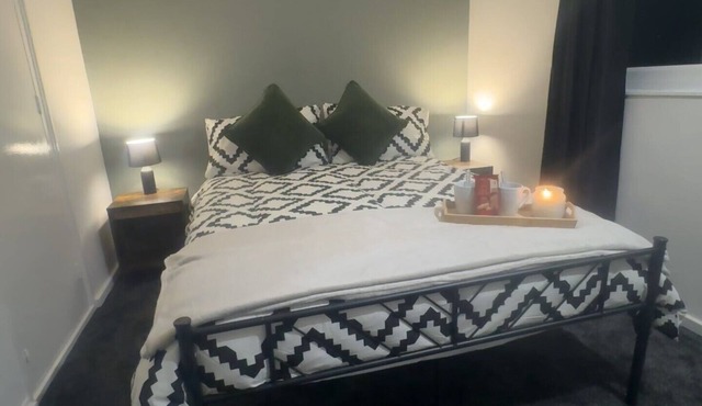 3 Bedroom Fully Furnished, Sleeps 5