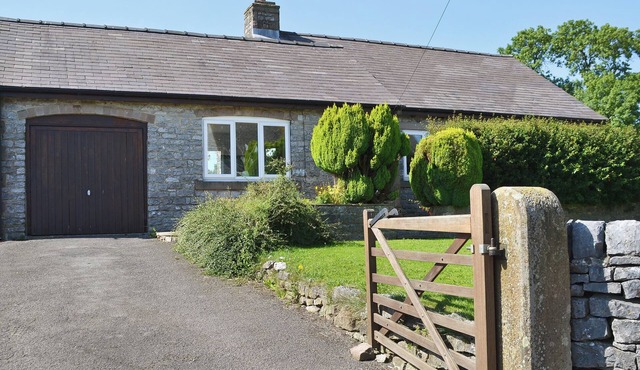 3 bedroom accommodation in Chelmorton, near Buxton