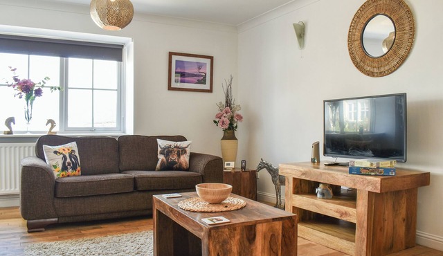 3 bedroom accommodation in Houghton Le Spring, near Durham