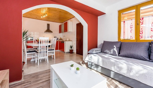 3 bedroom gorgeous apartment in Skradin