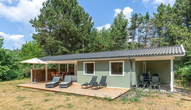 3 bedroom gorgeous home in Aakirkeby