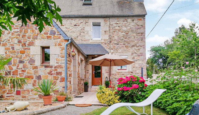 3 bedroom gorgeous home in Le Faouët