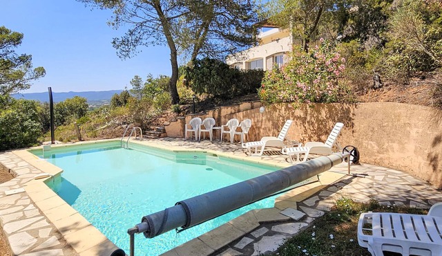 3 bedroom gorgeous home in Pierrerue