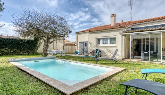 3 bedroom gorgeous home in Rochefort