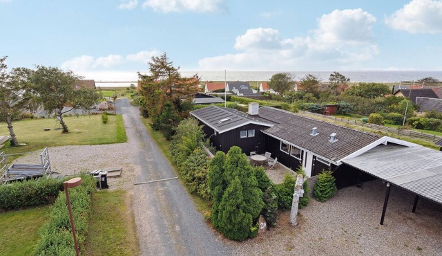 3 bedroom gorgeous home in Assens