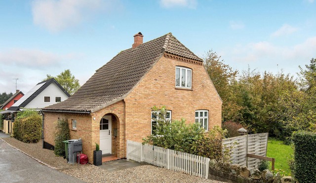 3 bedroom gorgeous home in Gudhjem