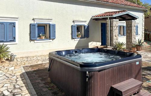 3 Bedroom Gorgeous Home In Krasica