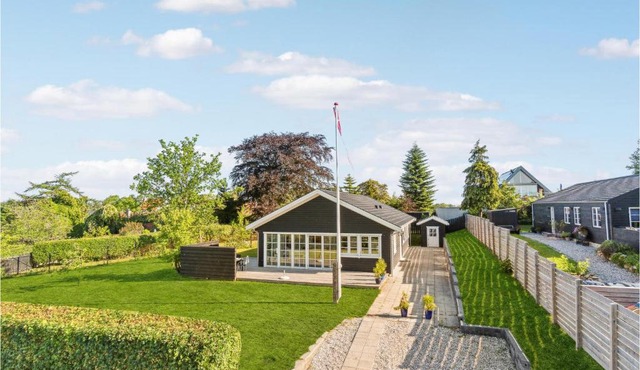 3 Bedroom Gorgeous Home In Hornbæk