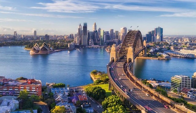 3-Bedroom Harbour Suite Near to Bondi Beach Sydney