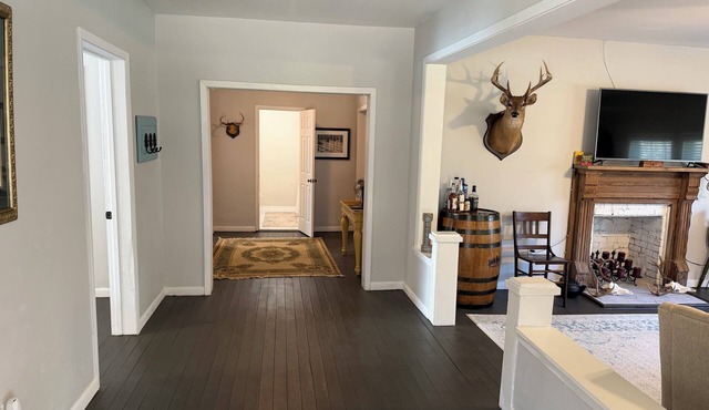 3-bedroom historic farmhouse close to Fayette but still in the Country