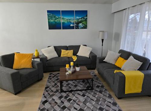 3 Bedroom Home away from Home