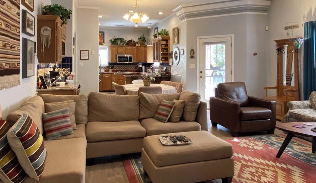 3-bedroom home close to New Mexico State University and the Convention center.